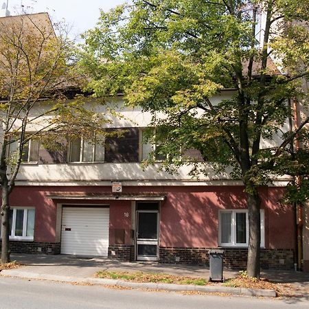 Penzion Hlinkova Plzeň Exteriör bild